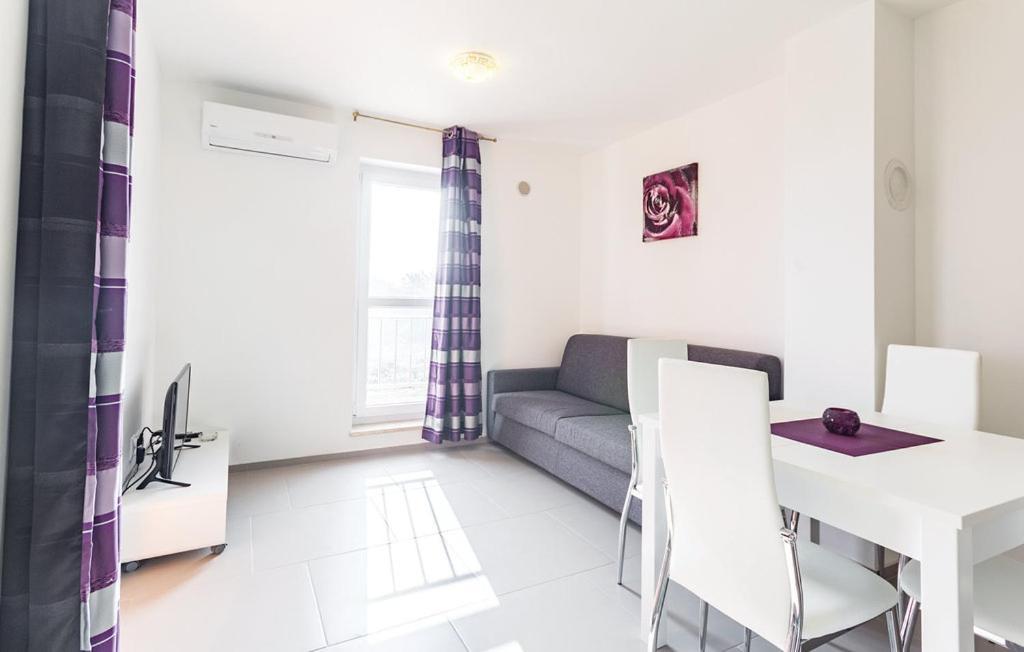Apartments Sun Premantura Extérieur photo