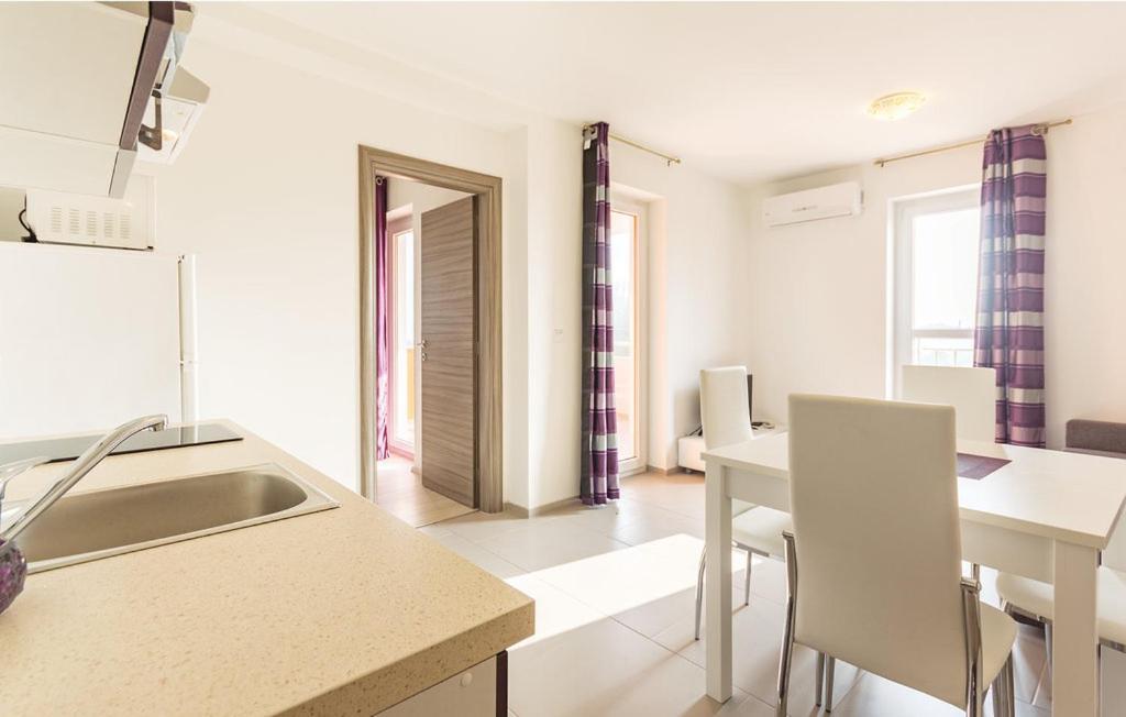 Apartments Sun Premantura Extérieur photo
